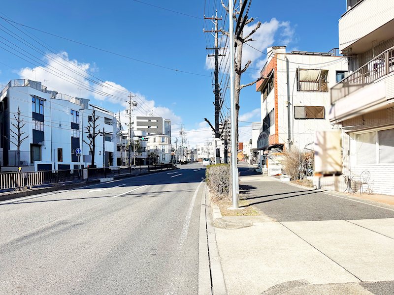 現地写真（前面道路含む現地写真）