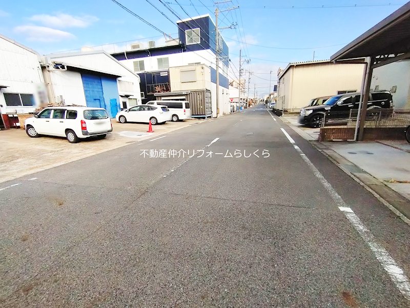 現地写真（前面道路含む現地写真）