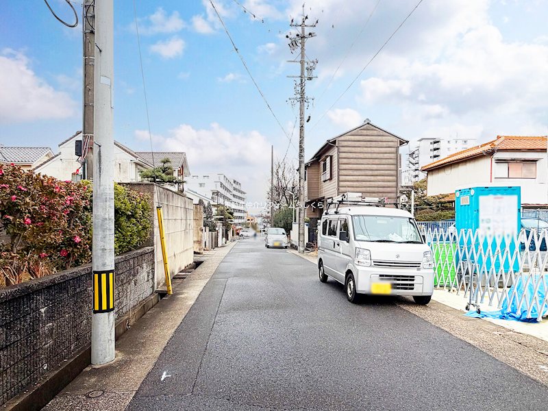 現地写真（前面道路含む現地写真）