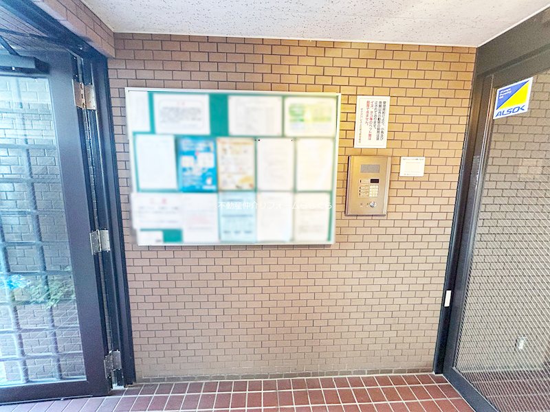 共用部写真（エントランス）