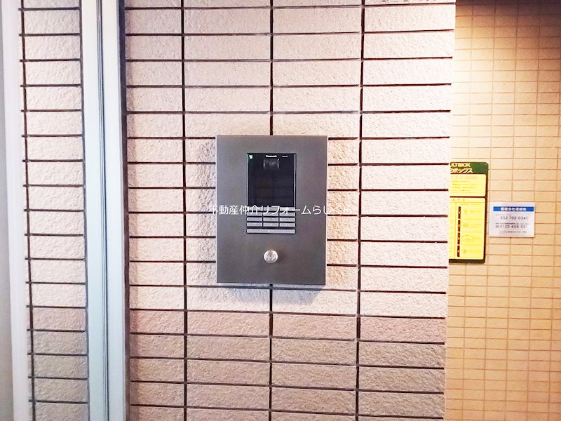 共用部写真（エントランス）