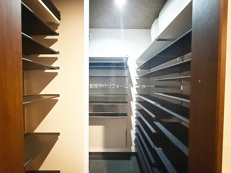 内観写真（収納）