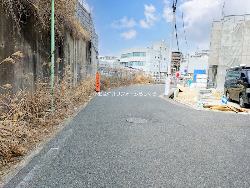 現地写真（前面道路含む現地写真）