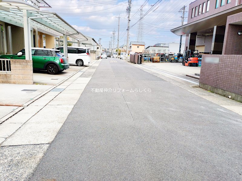 現地写真（前面道路含む現地写真）