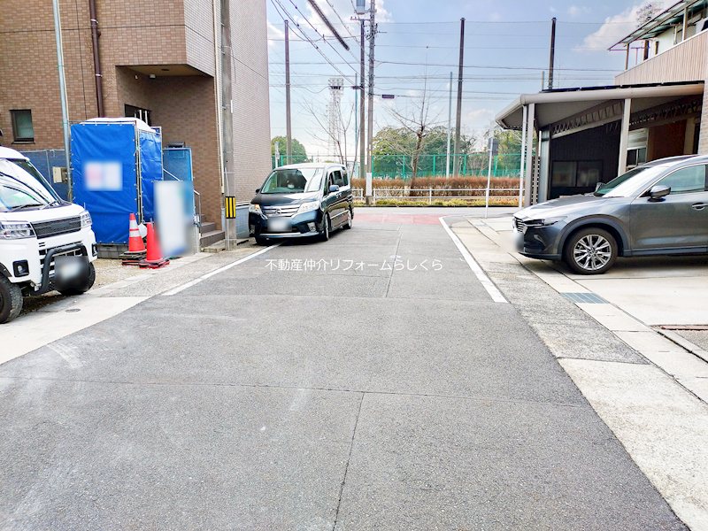 現地写真（前面道路含む現地写真）