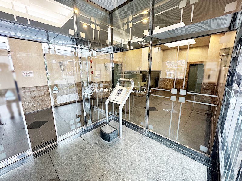 共用部写真（エントランス）