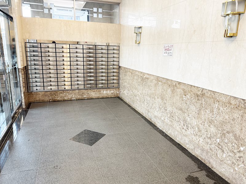 共用部写真（エントランス）