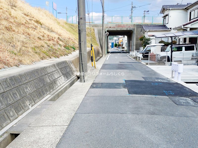 現地写真（前面道路含む現地写真）