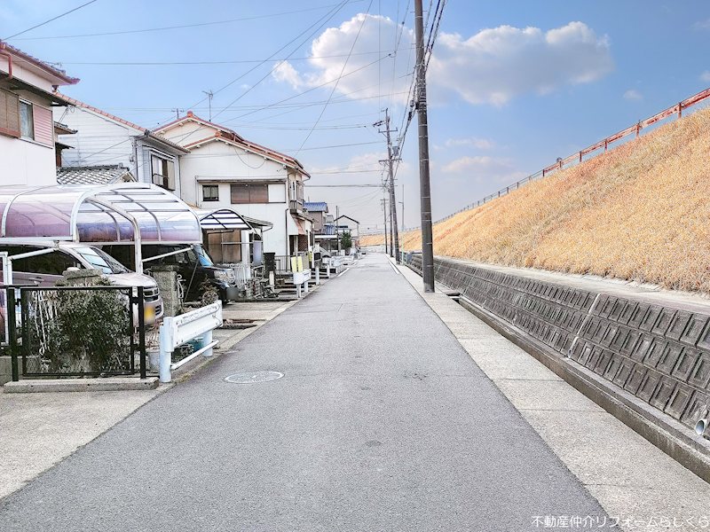 現地写真（前面道路含む現地写真）