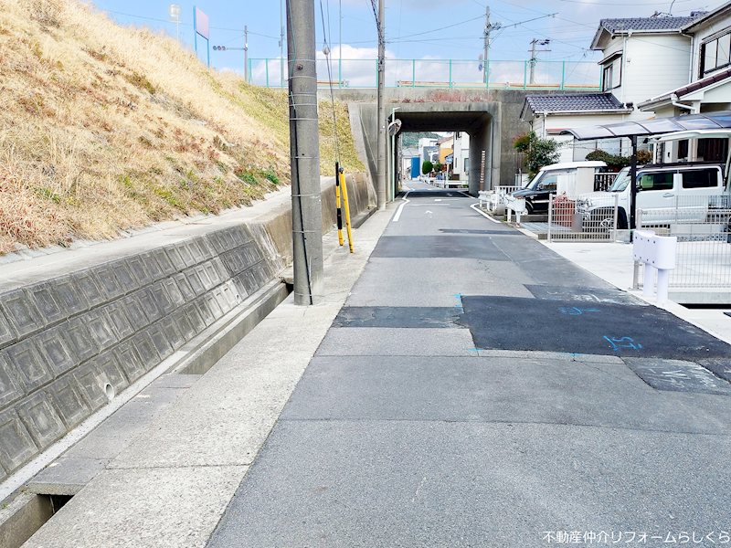 現地写真（前面道路含む現地写真）