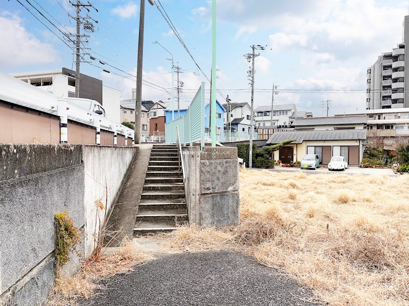 現地写真（前面道路含む現地写真）