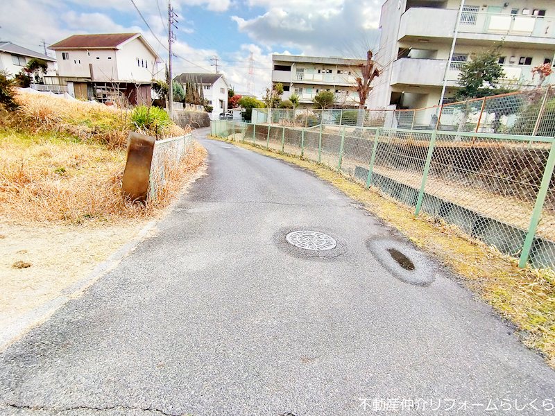 現地写真（前面道路含む現地写真）