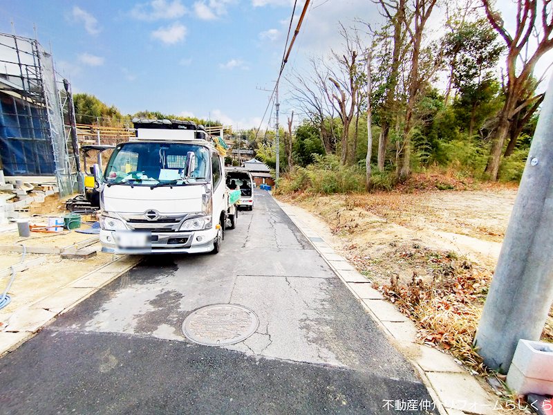 現地写真（前面道路含む現地写真）