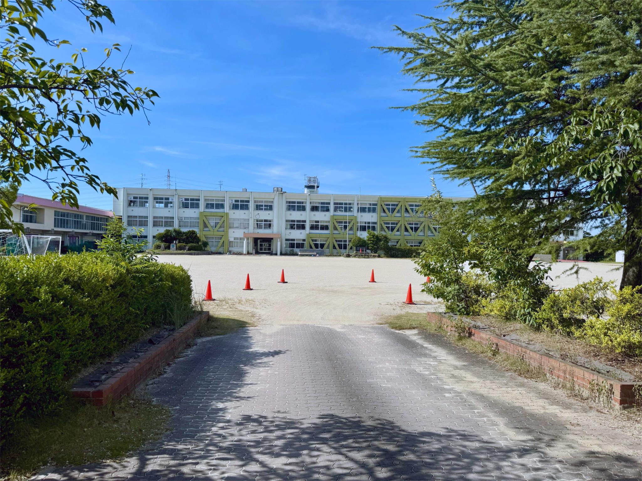 日進市立西小学校