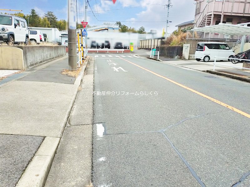 現地写真（前面道路含む現地写真）