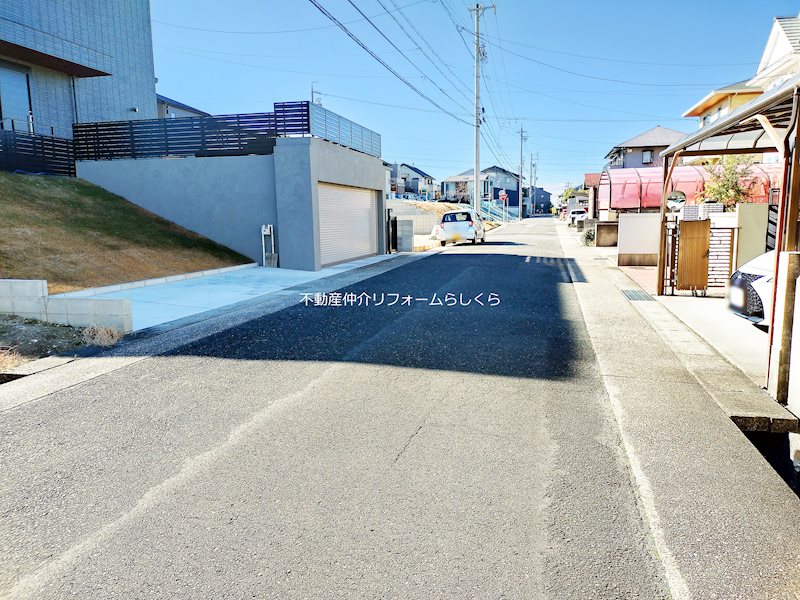 現地写真（前面道路含む現地写真）