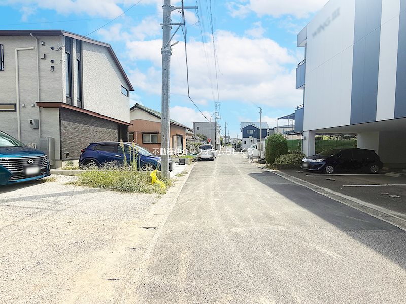 現地写真（前面道路含む現地写真）