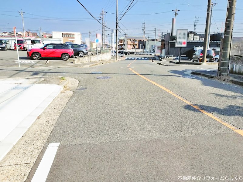 現地写真（前面道路含む現地写真）