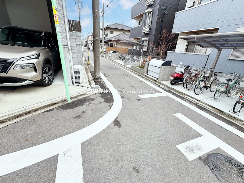 現地写真（前面道路含む現地写真）
