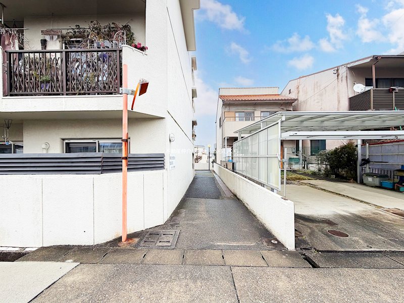 共用部写真（エントランス）