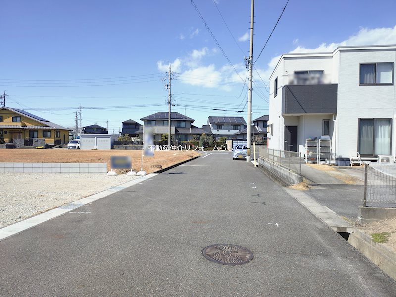 現地写真（前面道路含む現地写真）