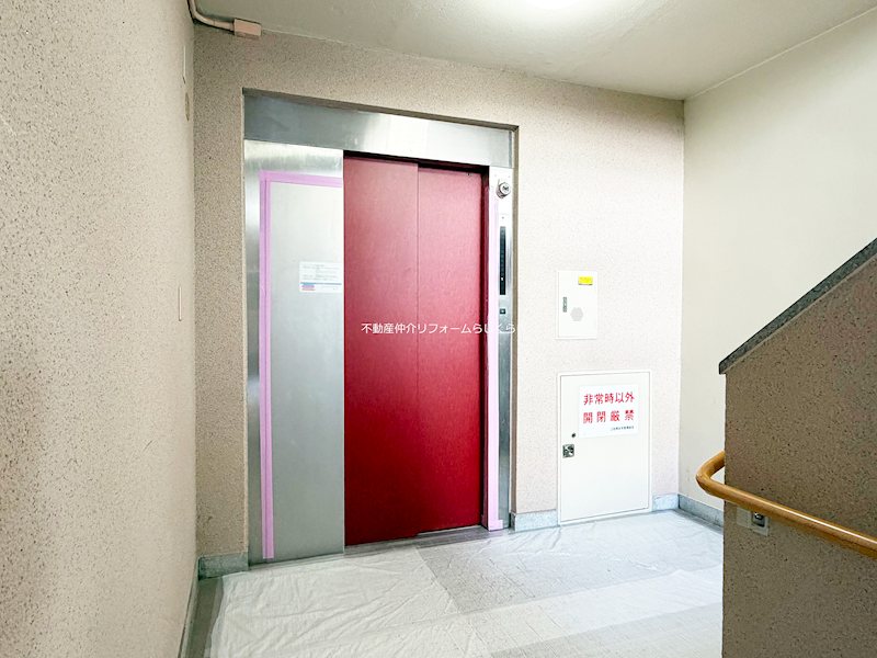 共用部写真（エントランス）