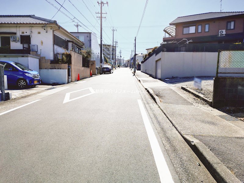 現地写真（前面道路含む現地写真）