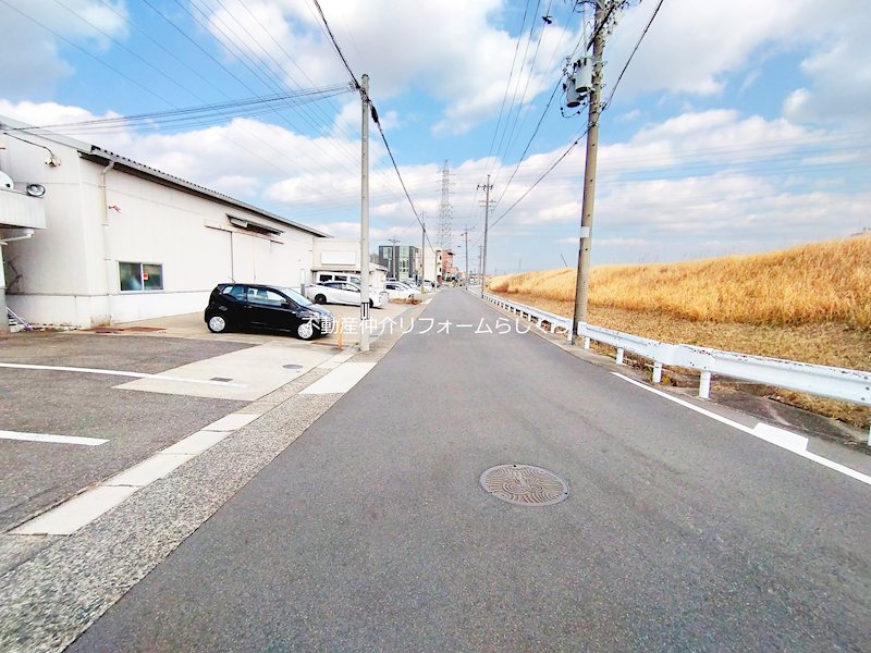 現地写真（前面道路含む現地写真）