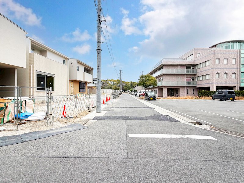 現地写真（前面道路含む現地写真）