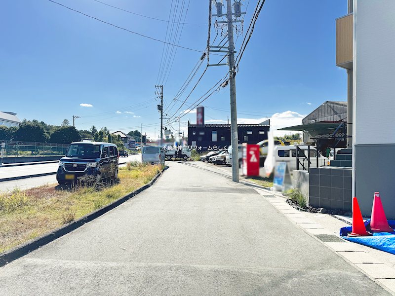 現地写真（前面道路含む現地写真）