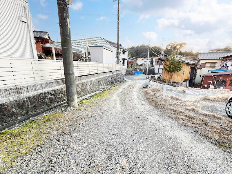 現地写真（前面道路含む現地写真）