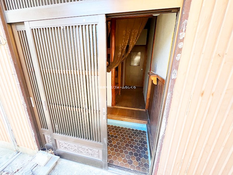 現地写真（玄関）