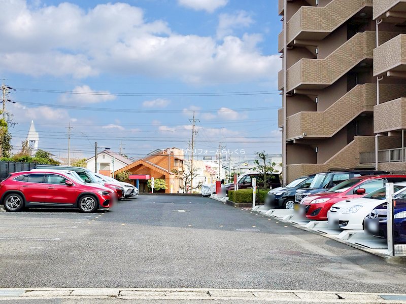 共用部写真（駐車場）