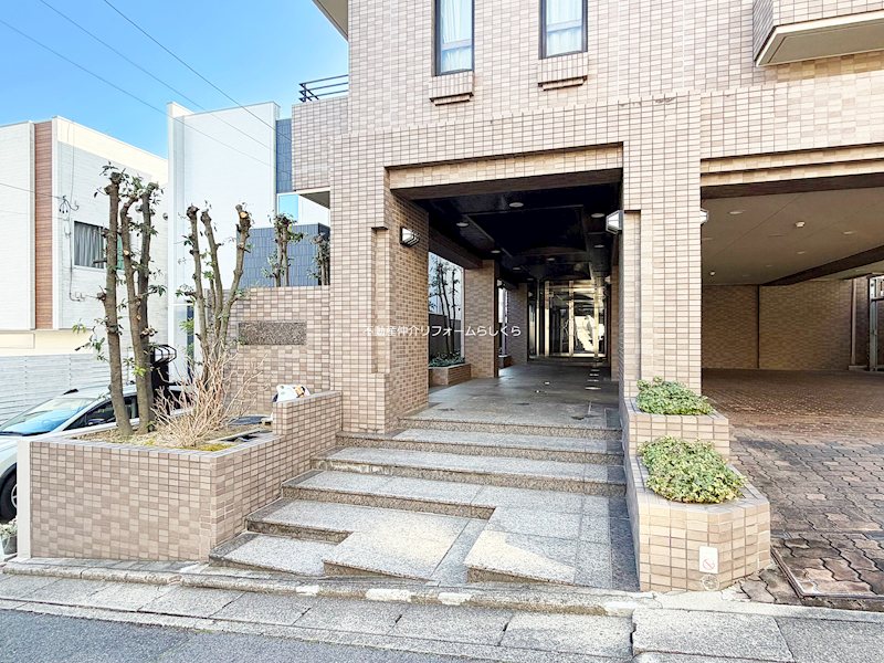 共用部写真（エントランス）