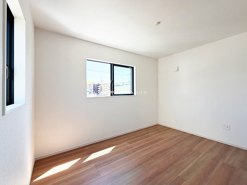 内観写真（リビング以外の居室）