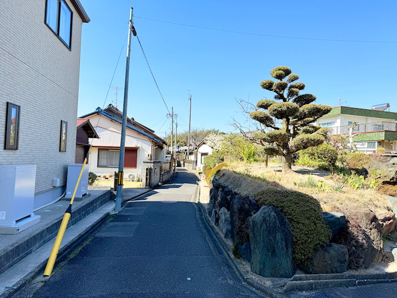 現地写真（前面道路含む現地写真）
