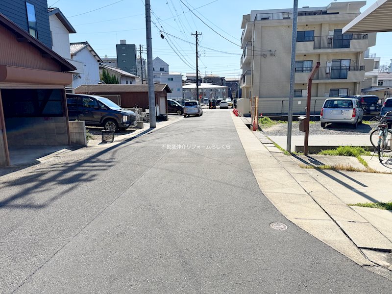 現地写真（前面道路含む現地写真）