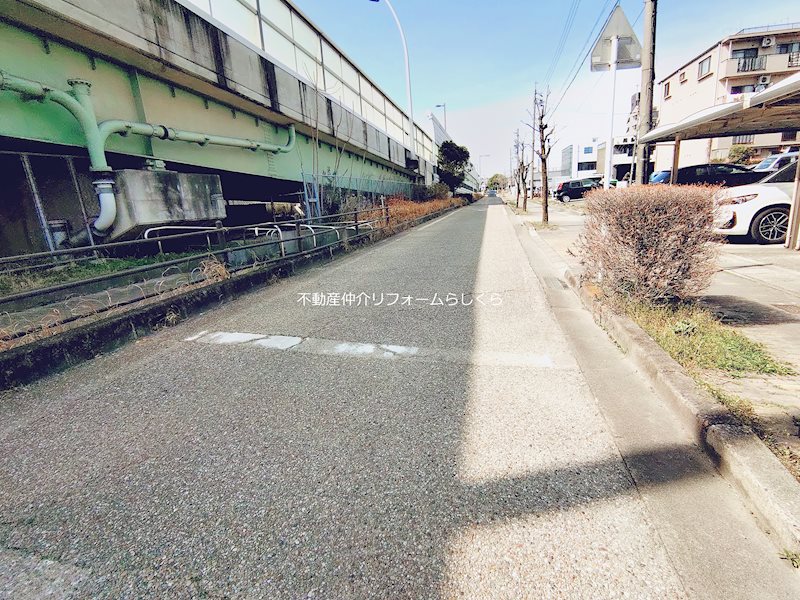 現地写真（前面道路含む現地写真）