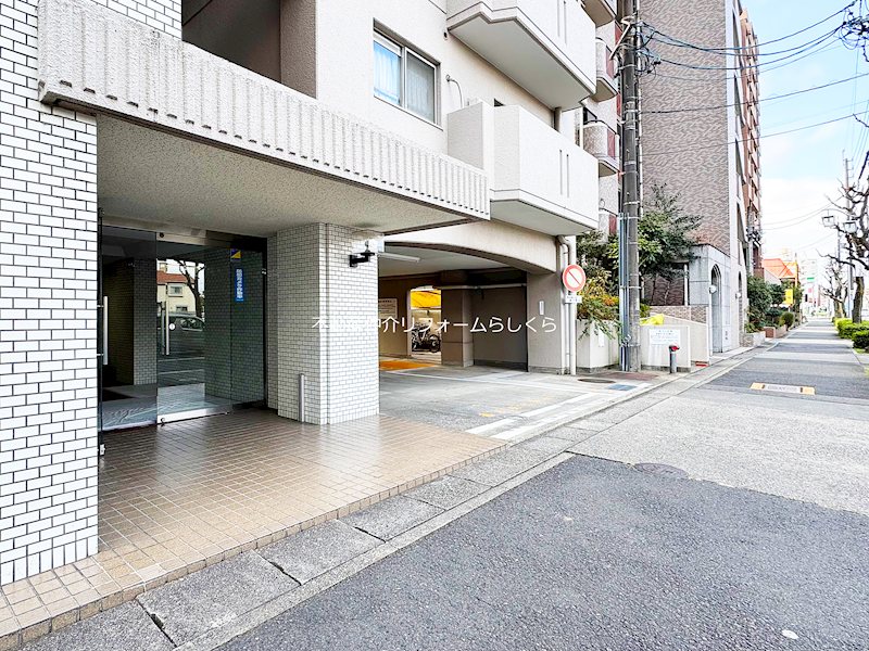 共用部写真（エントランス）