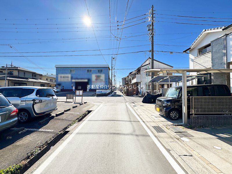 現地写真（前面道路含む現地写真）