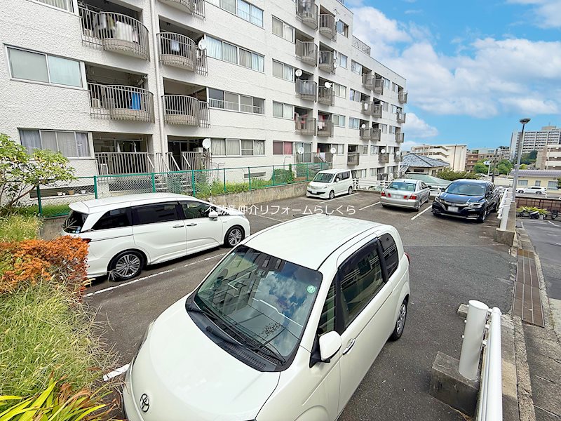 共用部写真（駐車場）