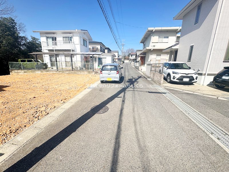 現地写真（前面道路含む現地写真）