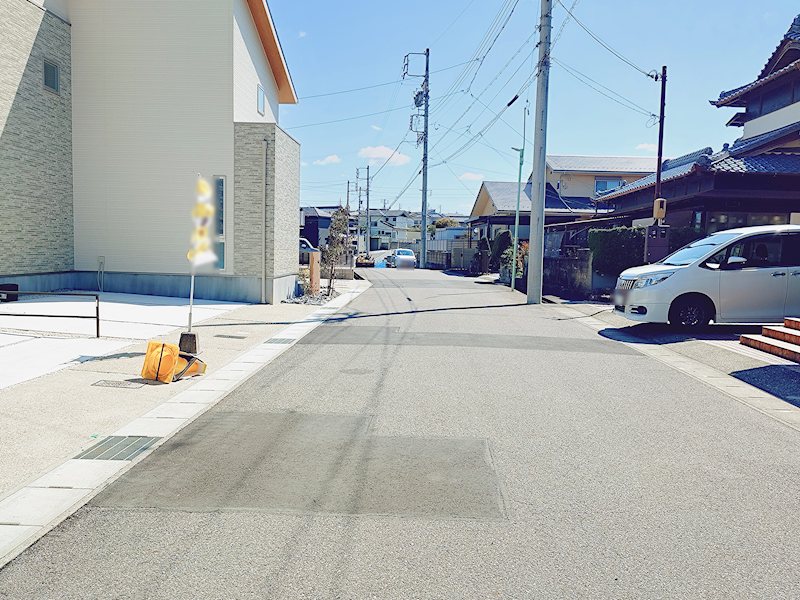 現地写真（前面道路含む現地写真）
