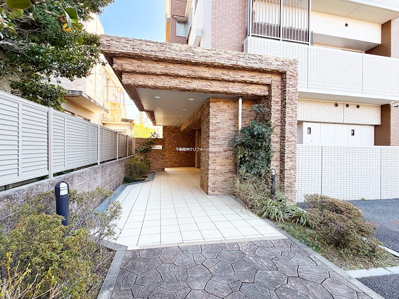 共用部写真（エントランス）