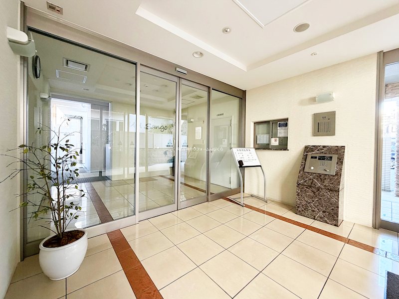 共用部写真（エントランス）