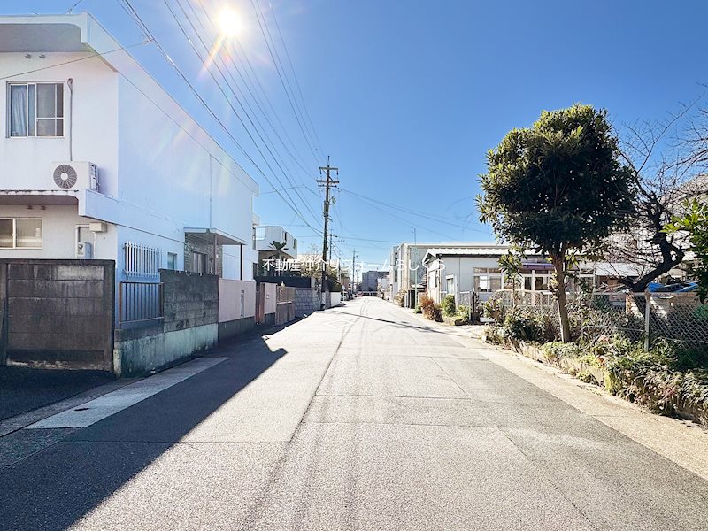 現地写真（前面道路含む現地写真）