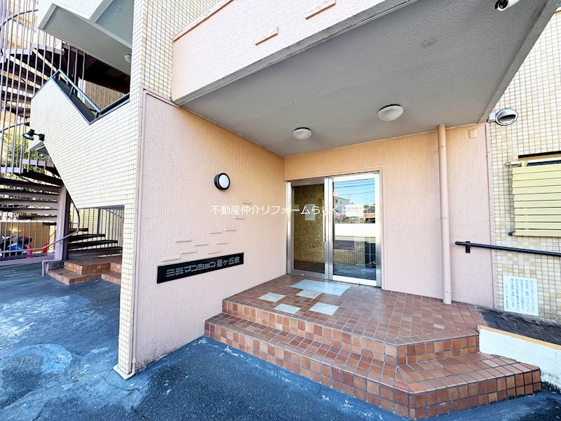 共用部写真（エントランス）