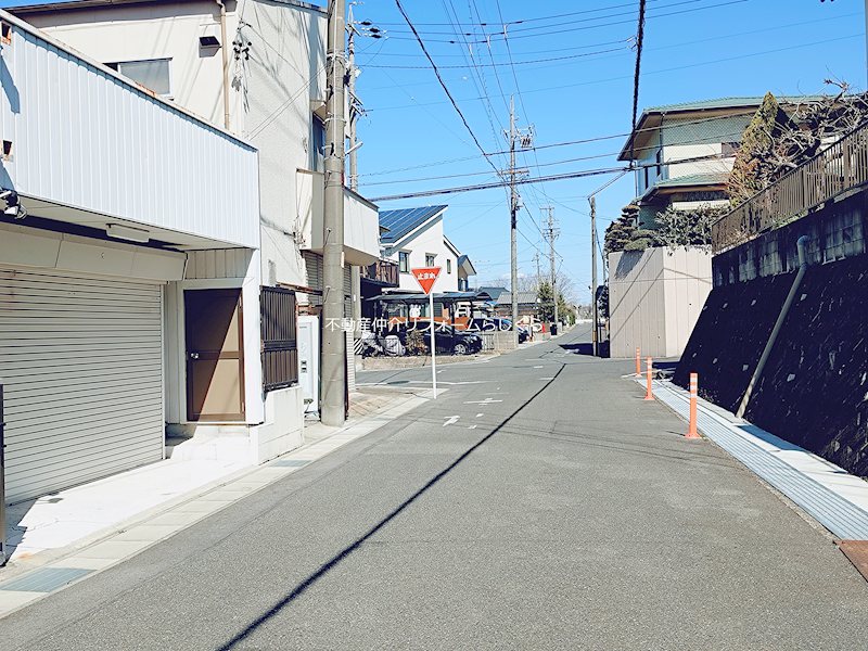 現地写真（前面道路含む現地写真）