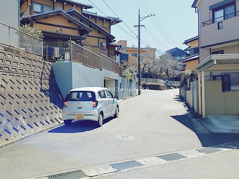 現地写真（前面道路含む現地写真）
