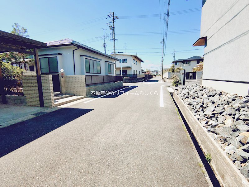 現地写真（前面道路含む現地写真）